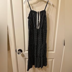 Black/white girls dress with lace/button details Art Class Size L 10/12